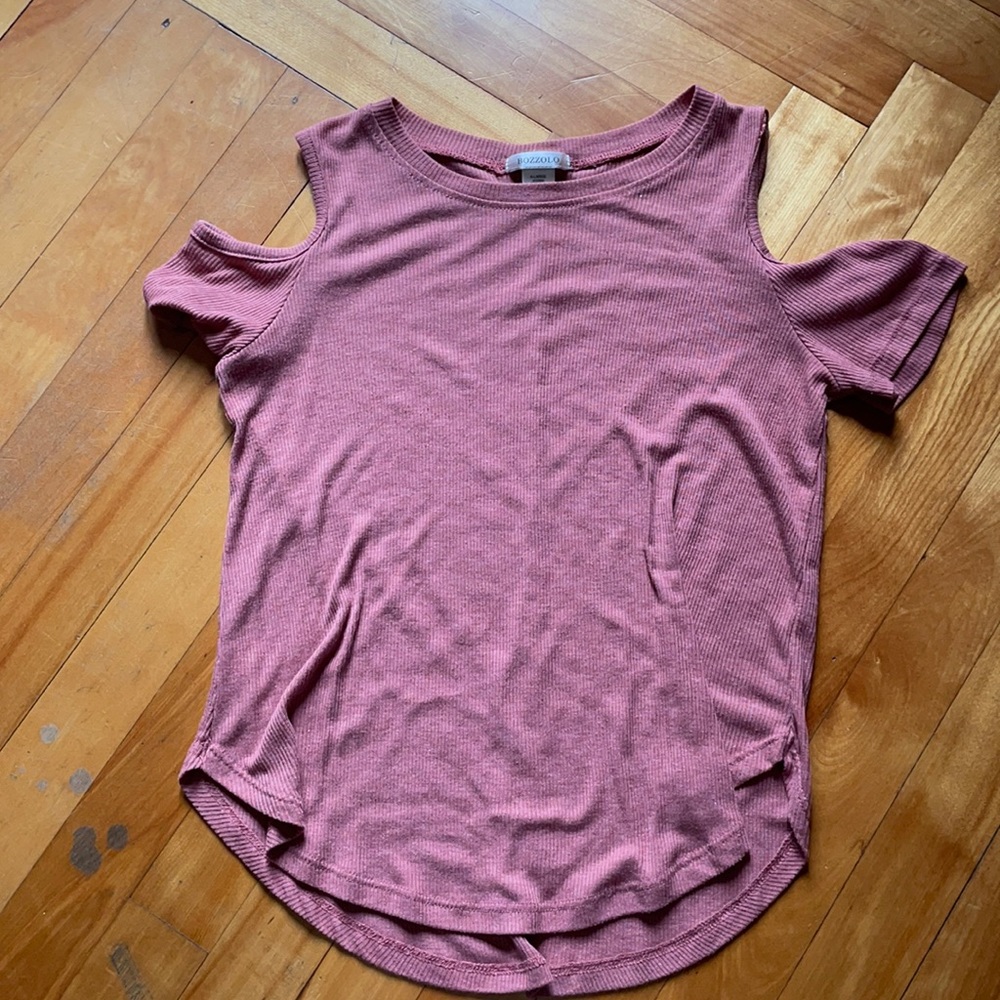 Tilly’s cold shoulder top
